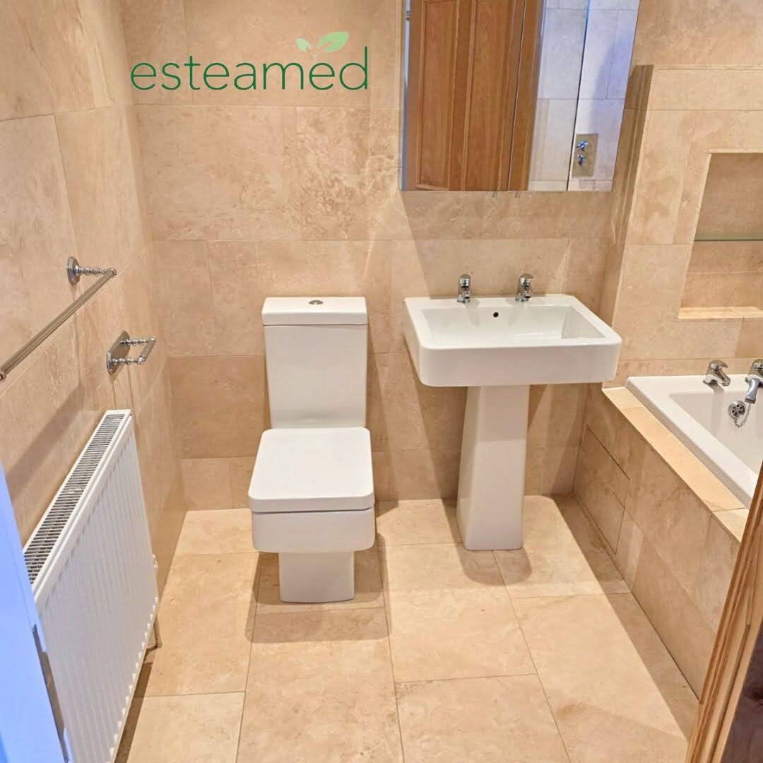 Deep cleaned bathroom ready for end of tenancy inventory check in Harrogate