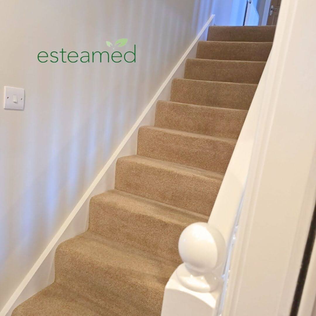 Staircase carpet professionally cleaned as part of end of tenancy service in Leeds